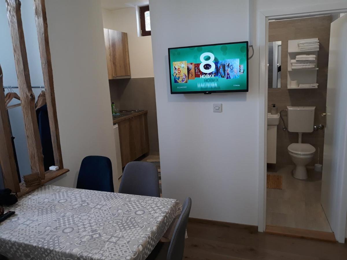 Apartmani Exit 페일 외부 사진